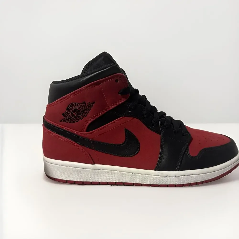 Air Jordan 1 Mid 